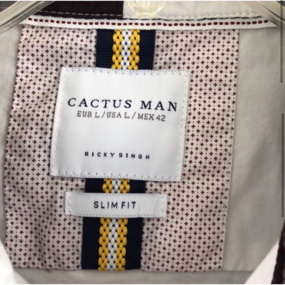 🌵CACTUS SLIM FIT BUTTON UP TOP - Picture 3 of 9